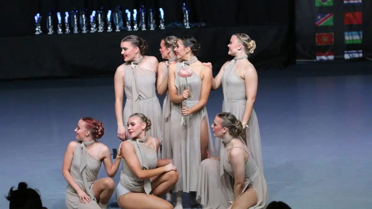 9160b949-d152-411a-8976-6ddeb60d032d