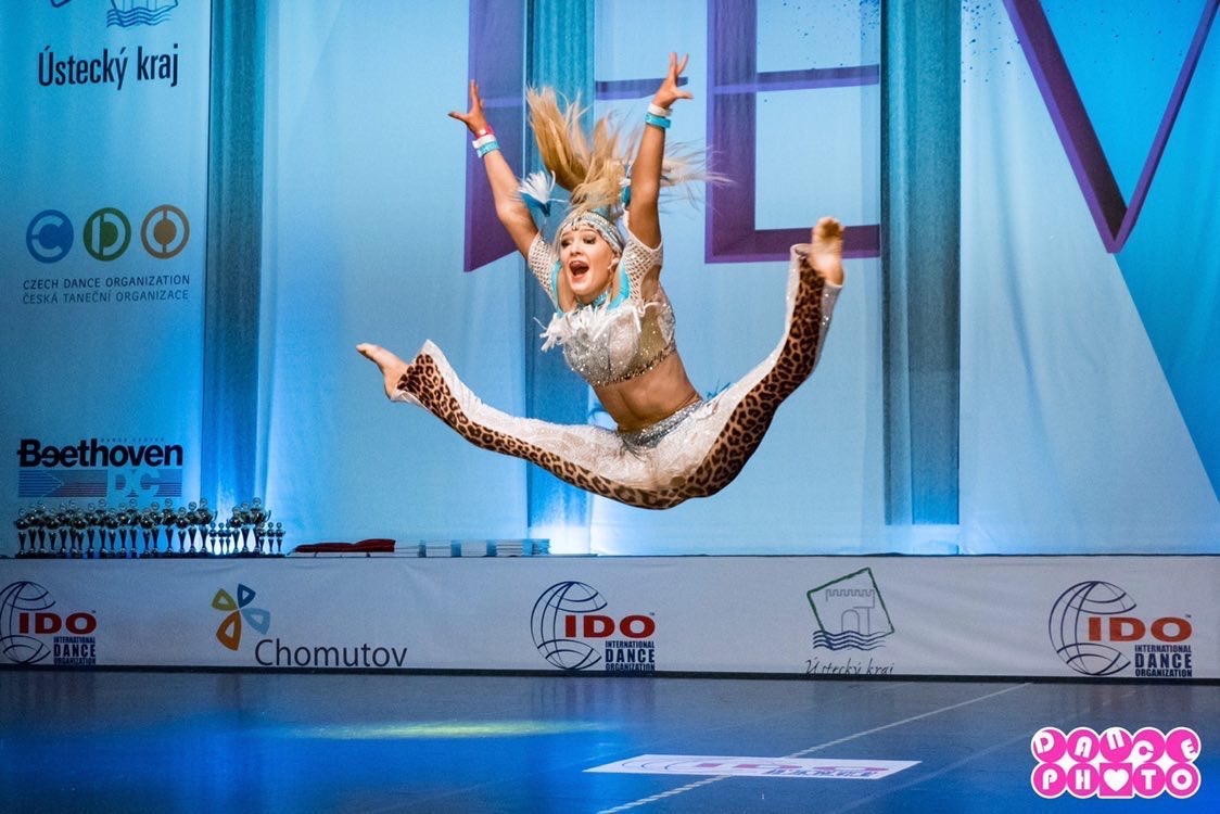 F4A44043-59A0-46F8-AF89-828757DE0B7B